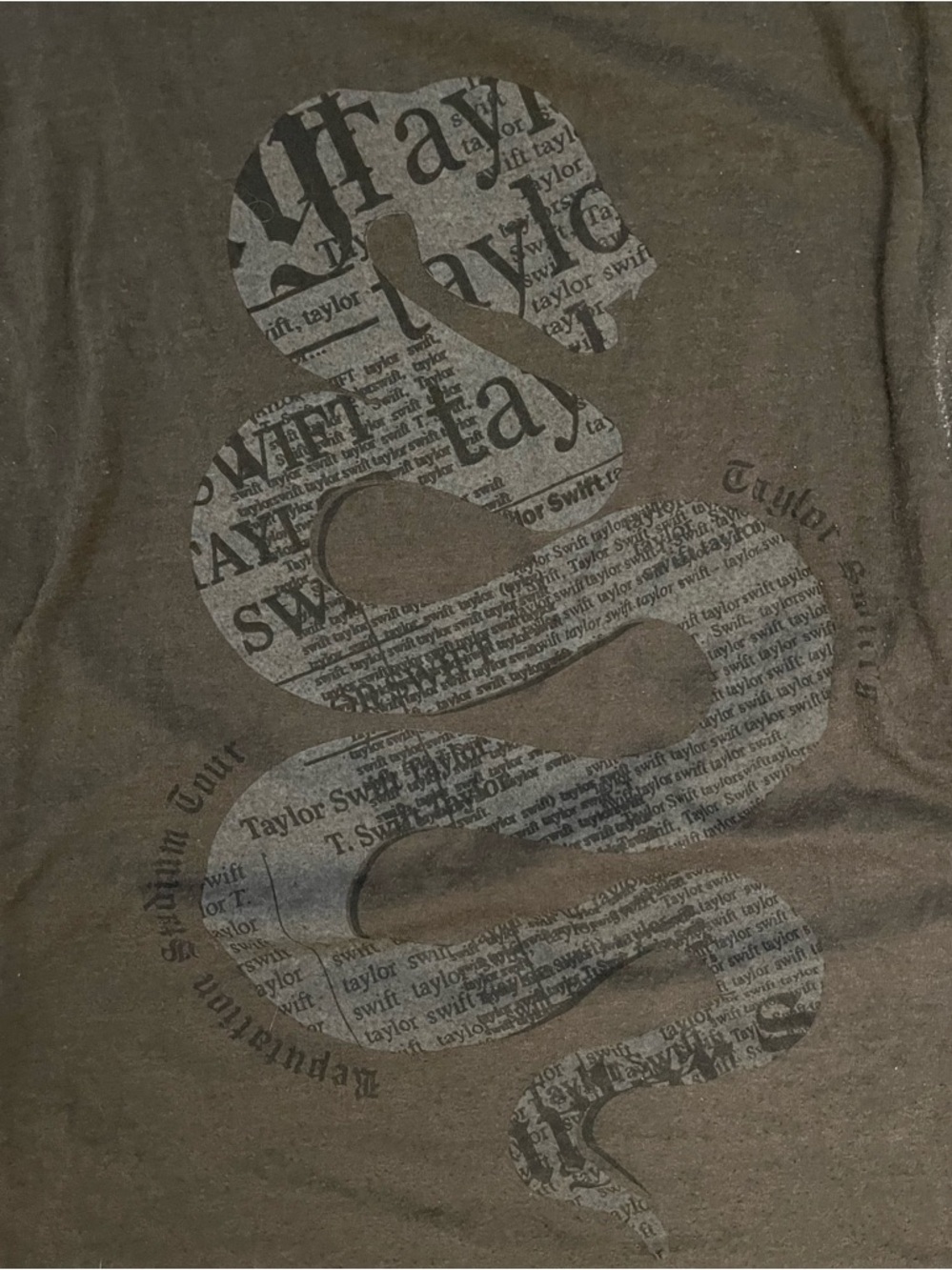 Taylor Swift Reputation Tour Muscle Tank Top - Picture 3 of 4